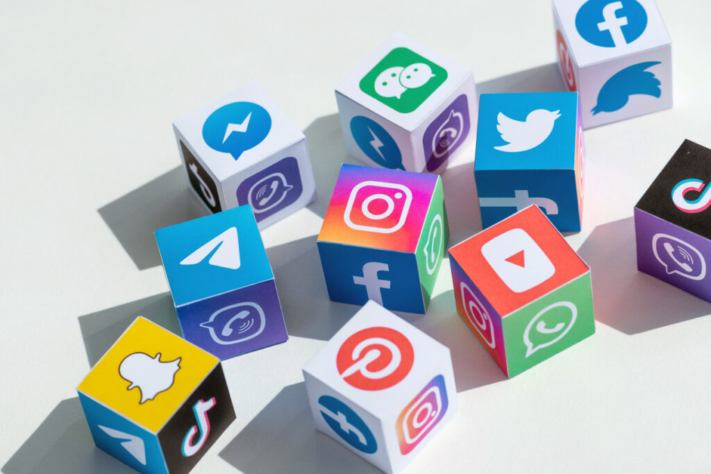 social media platforms logos